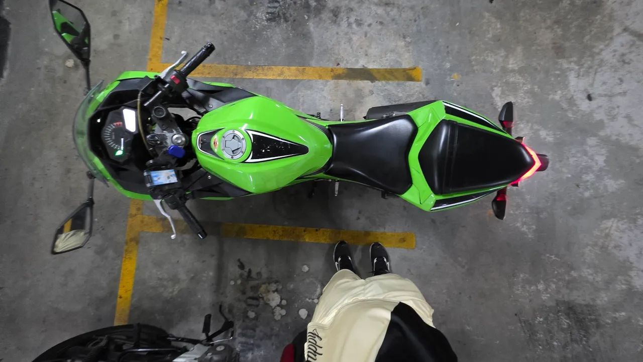 Kawasakii ninja verde 300 cc edição limitada 2014