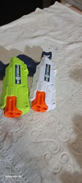 2 Blasters Nerf Stormzone - Brinquedo Divertido, nso sei se funciona