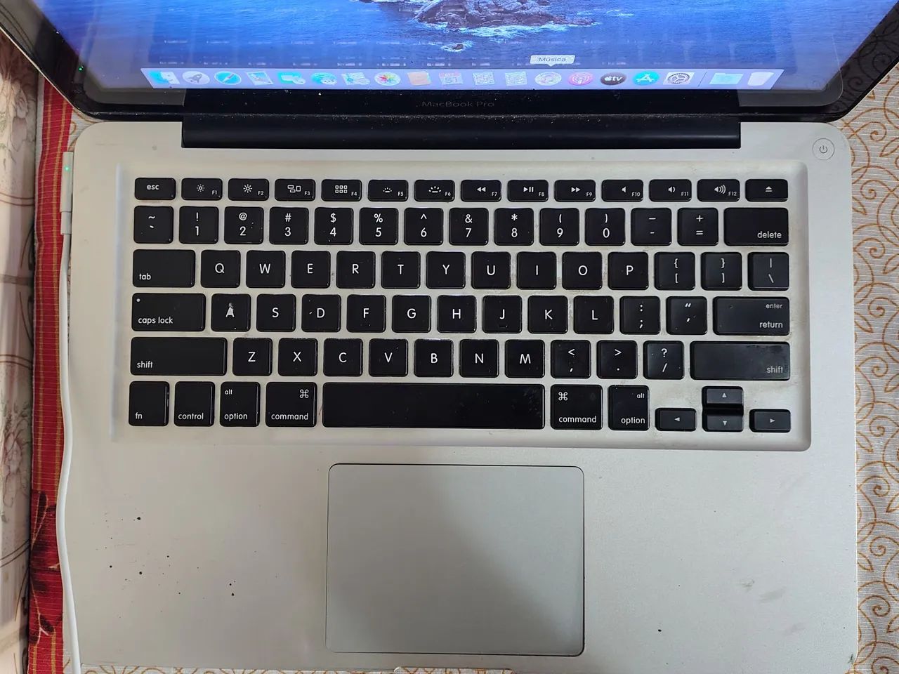 MacBook Pro 13-inch I5 core LED-backlit widescreen notebook