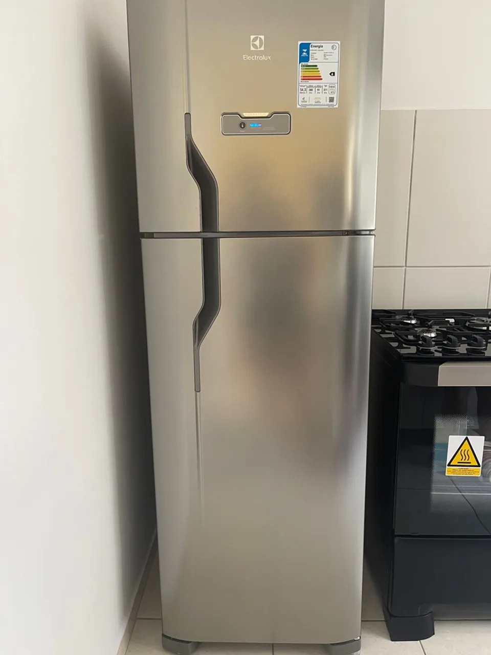 Geladeira Electrolux DFX41 Frost Free 371L - Inox