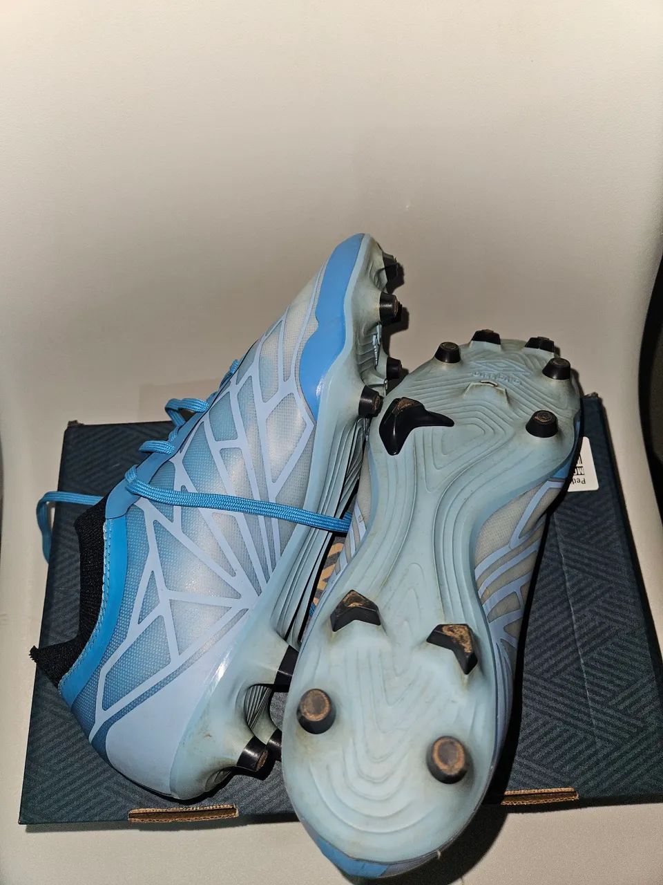 Chuteira Futebol Campo Umbro Velocita Alchemist Premier
