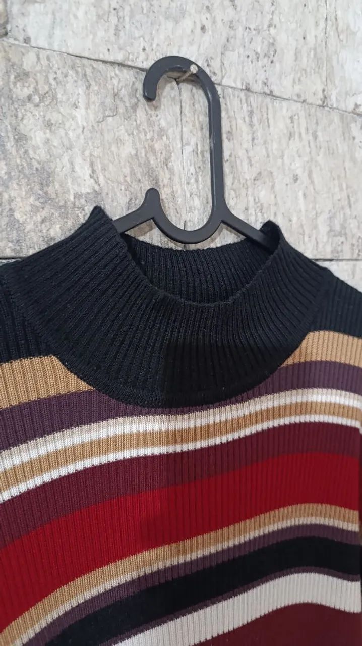 Camisa listrada gola alta em estado de nova - Foto 3