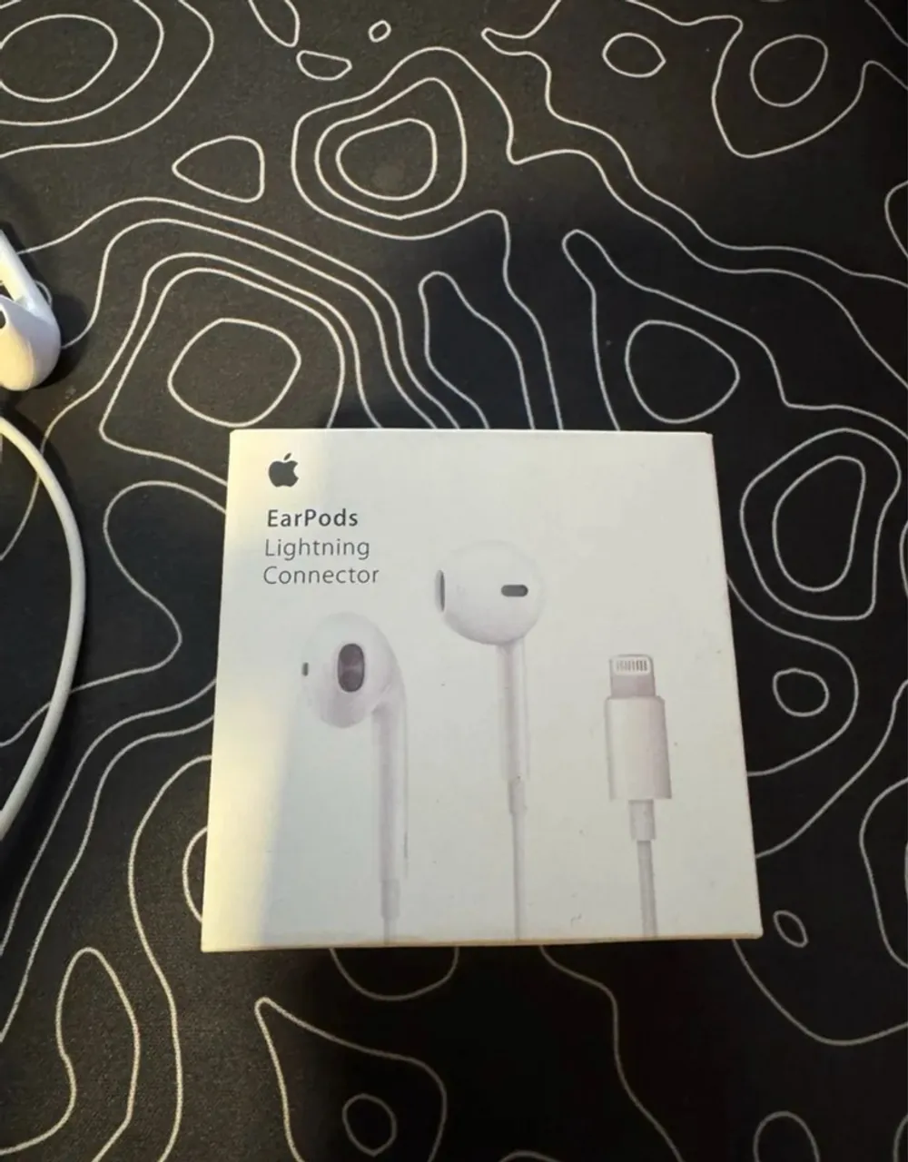 Fone Apple EarPods com conector Lightning com Nota Fiscal Amazon