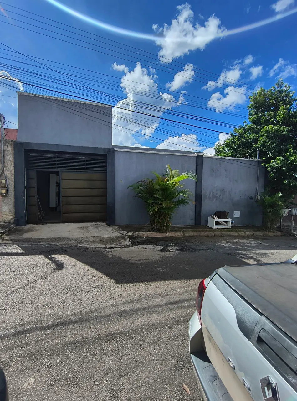 VENDO OU TROCO CASA ALTO PADRÃO EM VALPARAÍSO DE GOIÁS POR CASA BRASÍLIA
