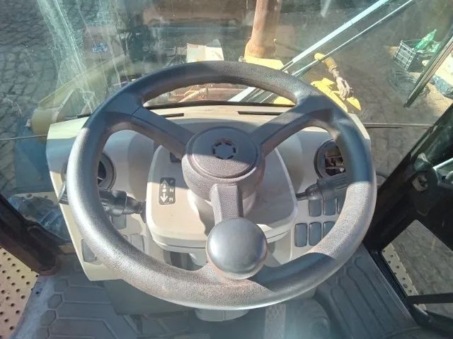 Retroescavadeira Caterpillar 416 - Foto 6