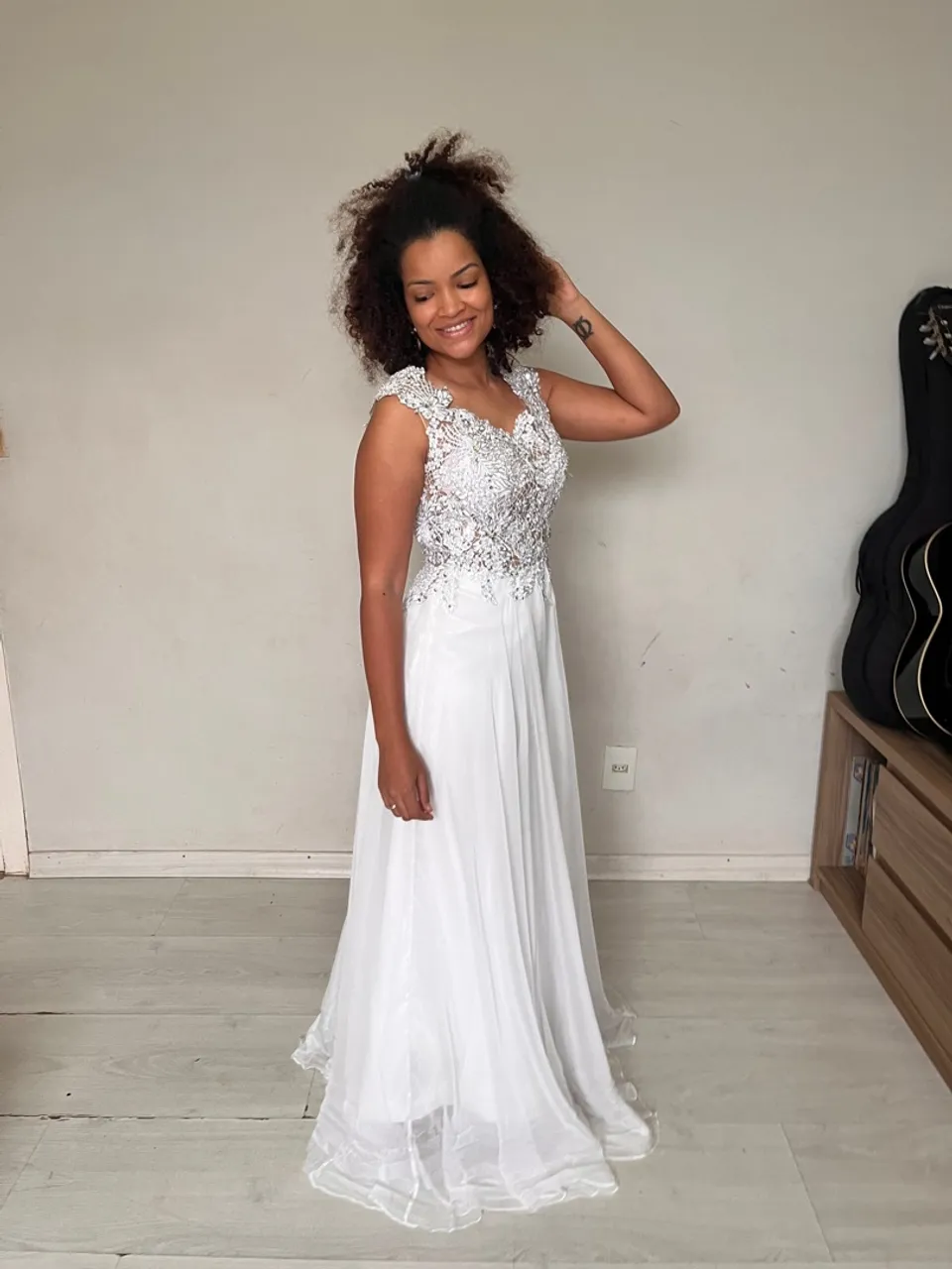 Vestido de noiva elegante e romântico