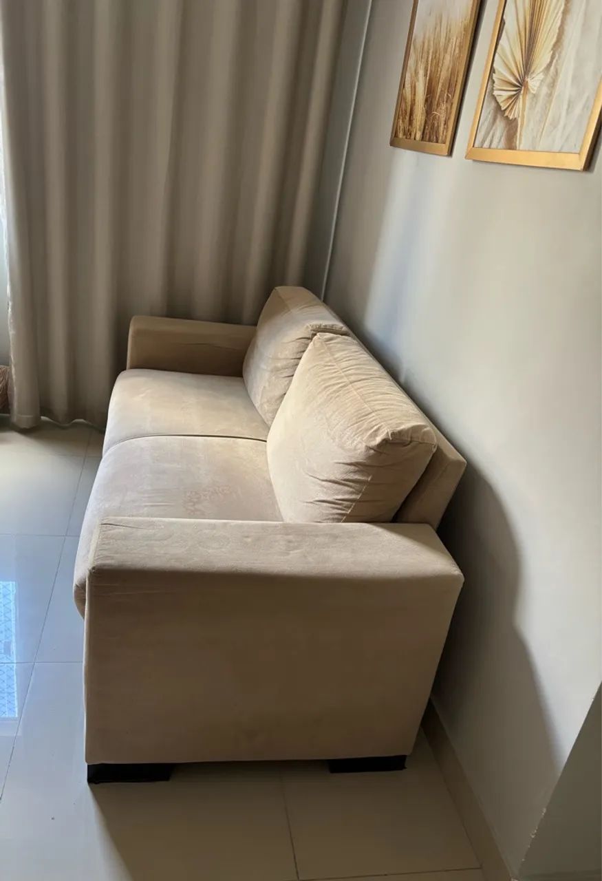 Sofá 03 lugares (bege)