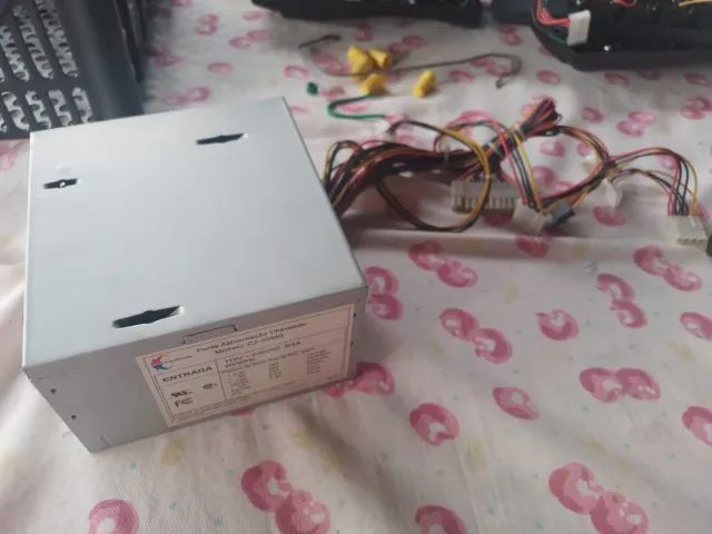 Fonte de alimentação chaveada Coletek CT-2045S - Foto 4