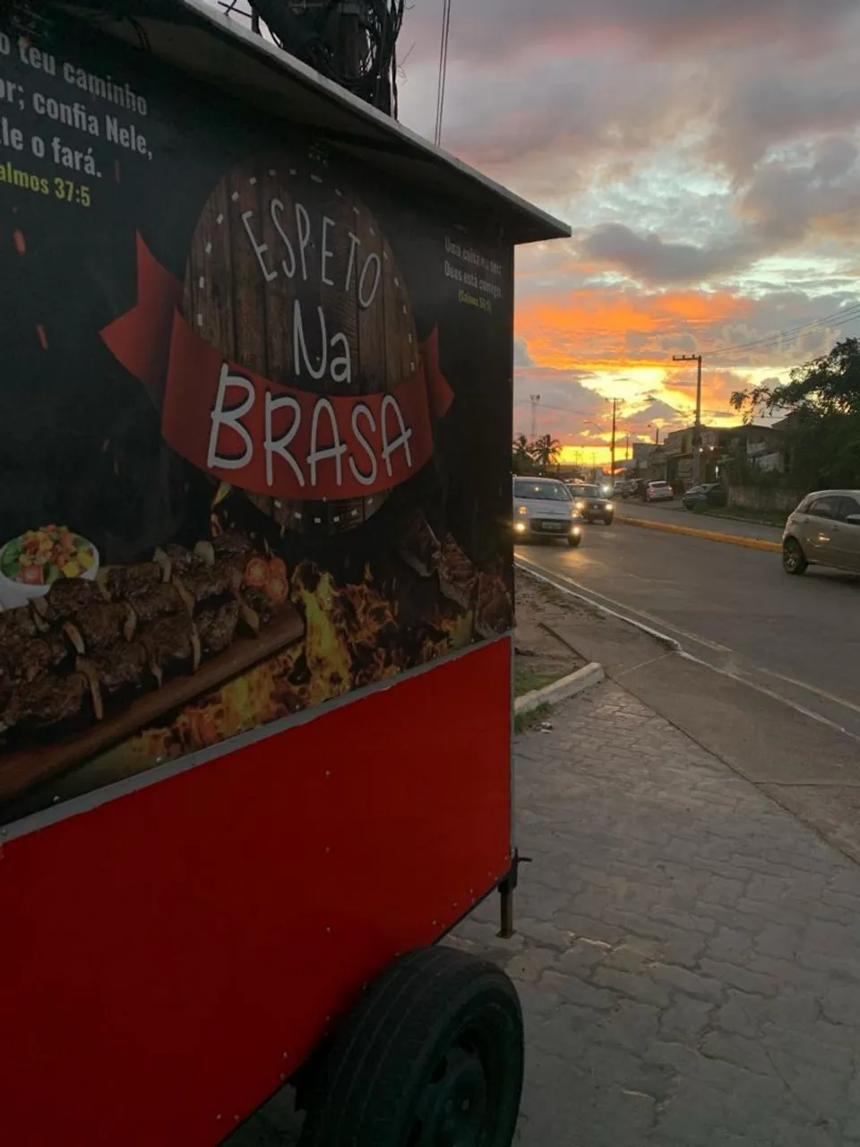 Trailer Comercial