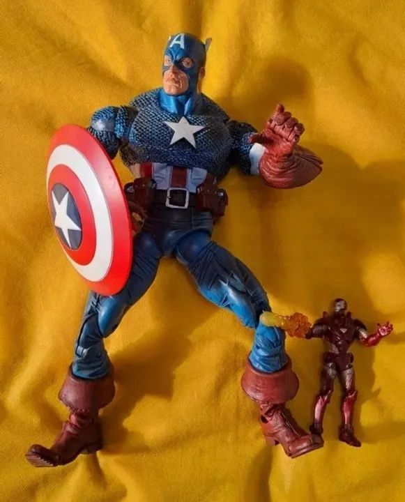 * MT Capitão América 30cm Marvel Legends Icons Raro com Máscara