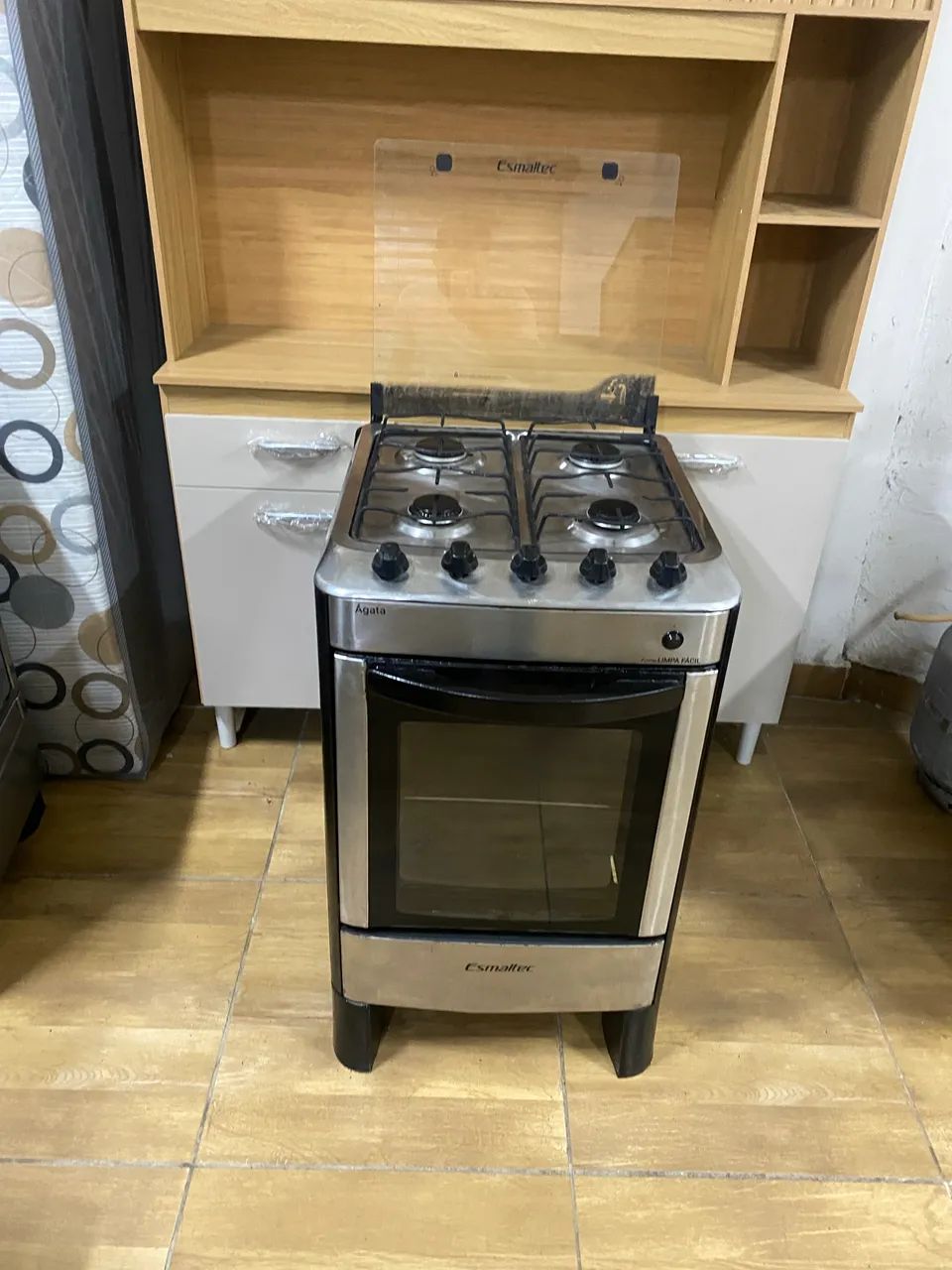 Fogão Esmaltec 4 bocas inox funcionando perfeitamente 