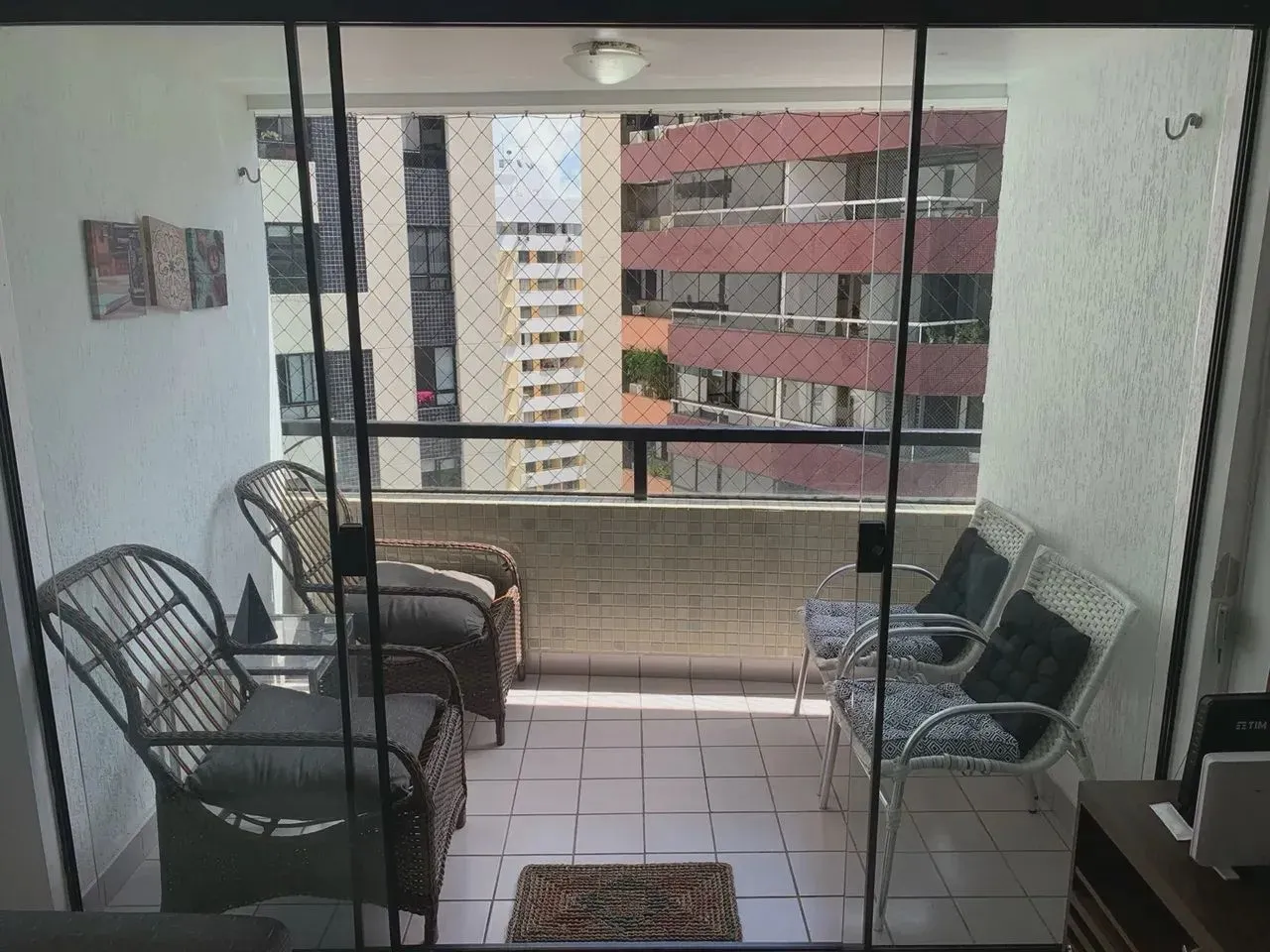 Amplo 4 Quartos na Pituba 197 m², Andar Alto, Mobiliado e com Estrutura Completa!