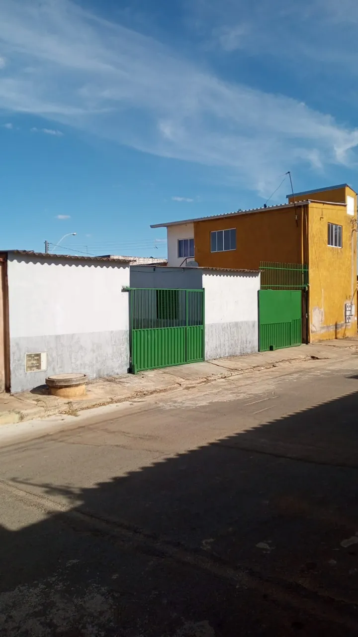 Vendo 4 kitnets em excelente localização no mestre Darmas