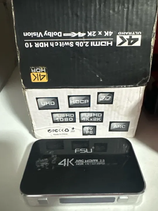 Switch HDMI 4K 2.0b com ARC e HDR 4x1