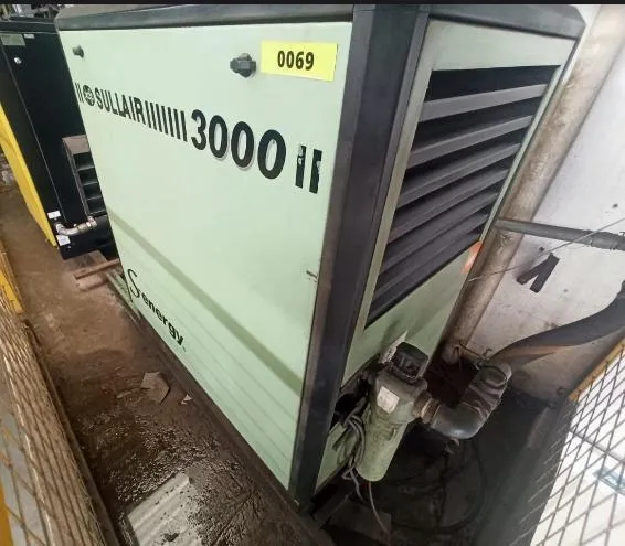 Compressor de parafuso Sullar 50 cv semi novo