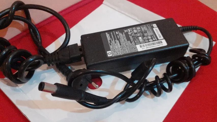 Fonte Carregador Para Notebook HP Pavilion G4 G42 G6 G60 Dv4 Dv6 DM4 HP Envy 14 15 Probook - Foto 2