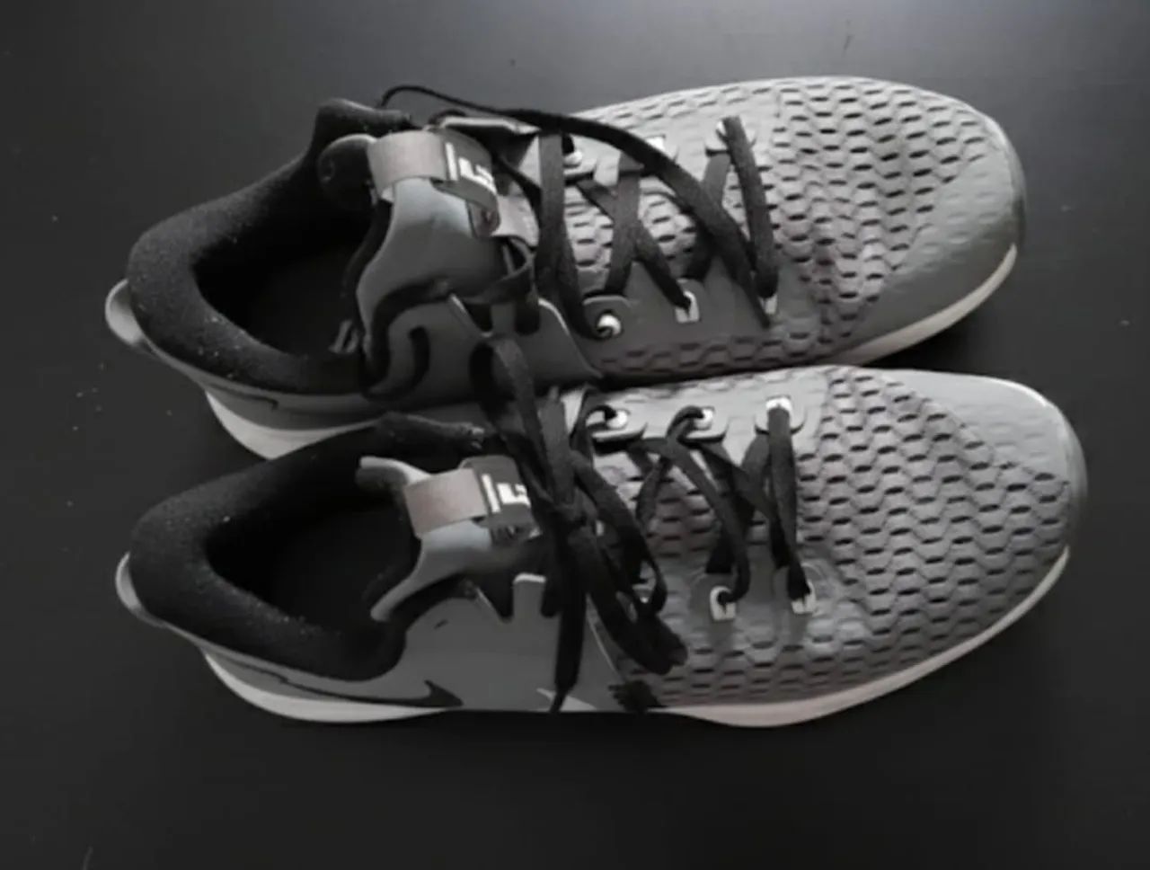 Tênis Nike LeBron Witness 5 Cool Grey - Foto 3