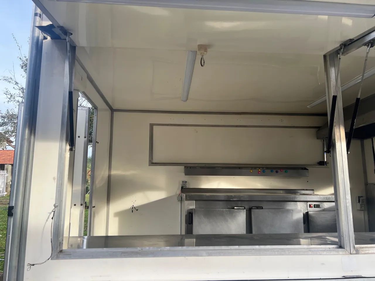 TRAILER ALIMENTÍCIO COMPLETO À ALUGUEL/ VENDA -  aceito PROPOSTA - Foto 4