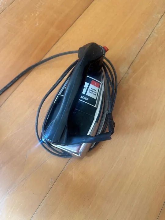 Ferro de Passar Roupa Black & Decker - Foto 5