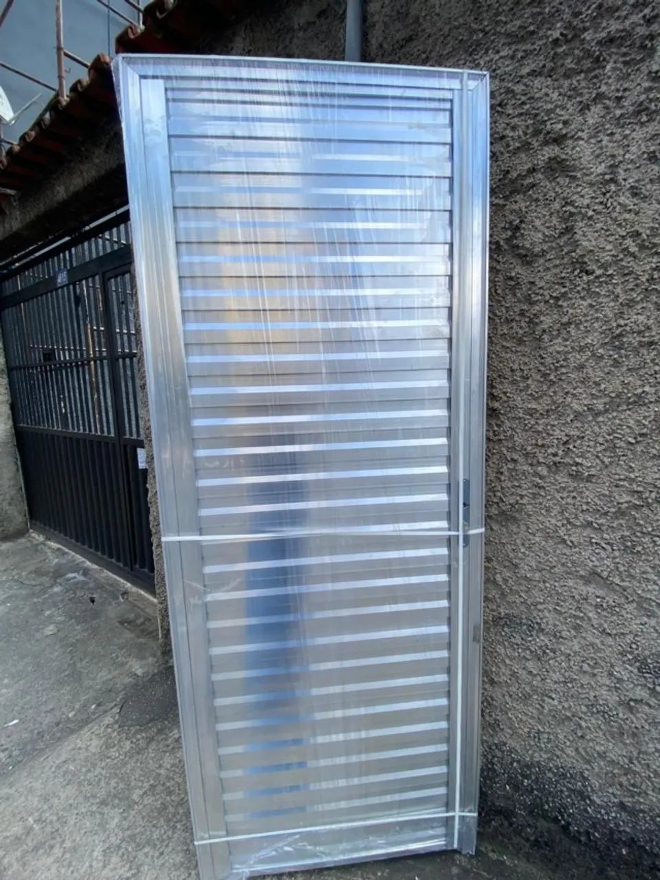 PROMOÇÃO DESTRUIDORA - PORTA ALÚMINIO DIRETO DA FÁBRICA 2.10X60/ 2.10X70/ 2.10X80 - Foto 6
