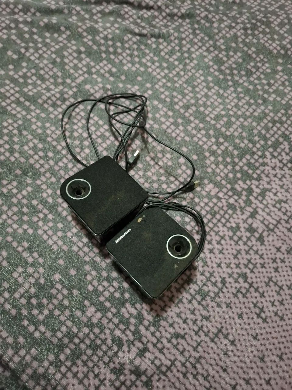 Caixas de Som Lenovo