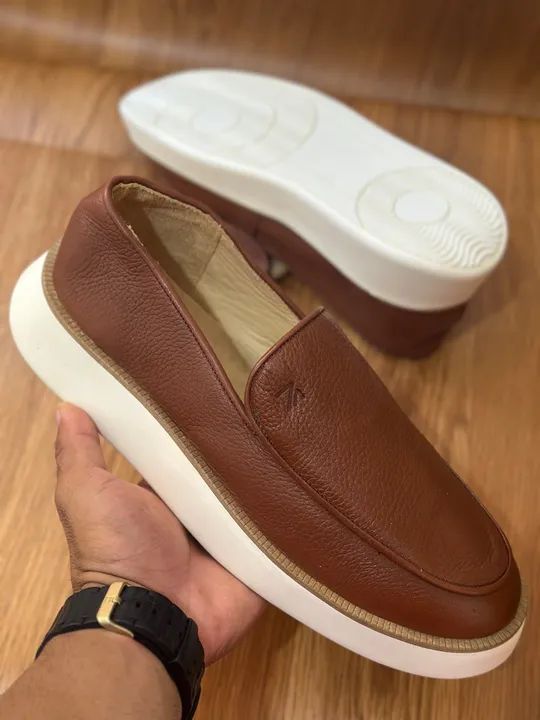 Mocassim e tênis couro legítimo saldão de $200 por 129,99 - Foto 2