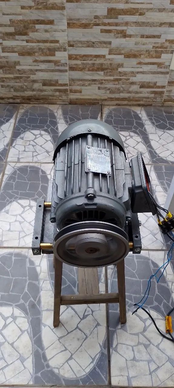 Motor Elétrico Industrial 3CV - Foto 2