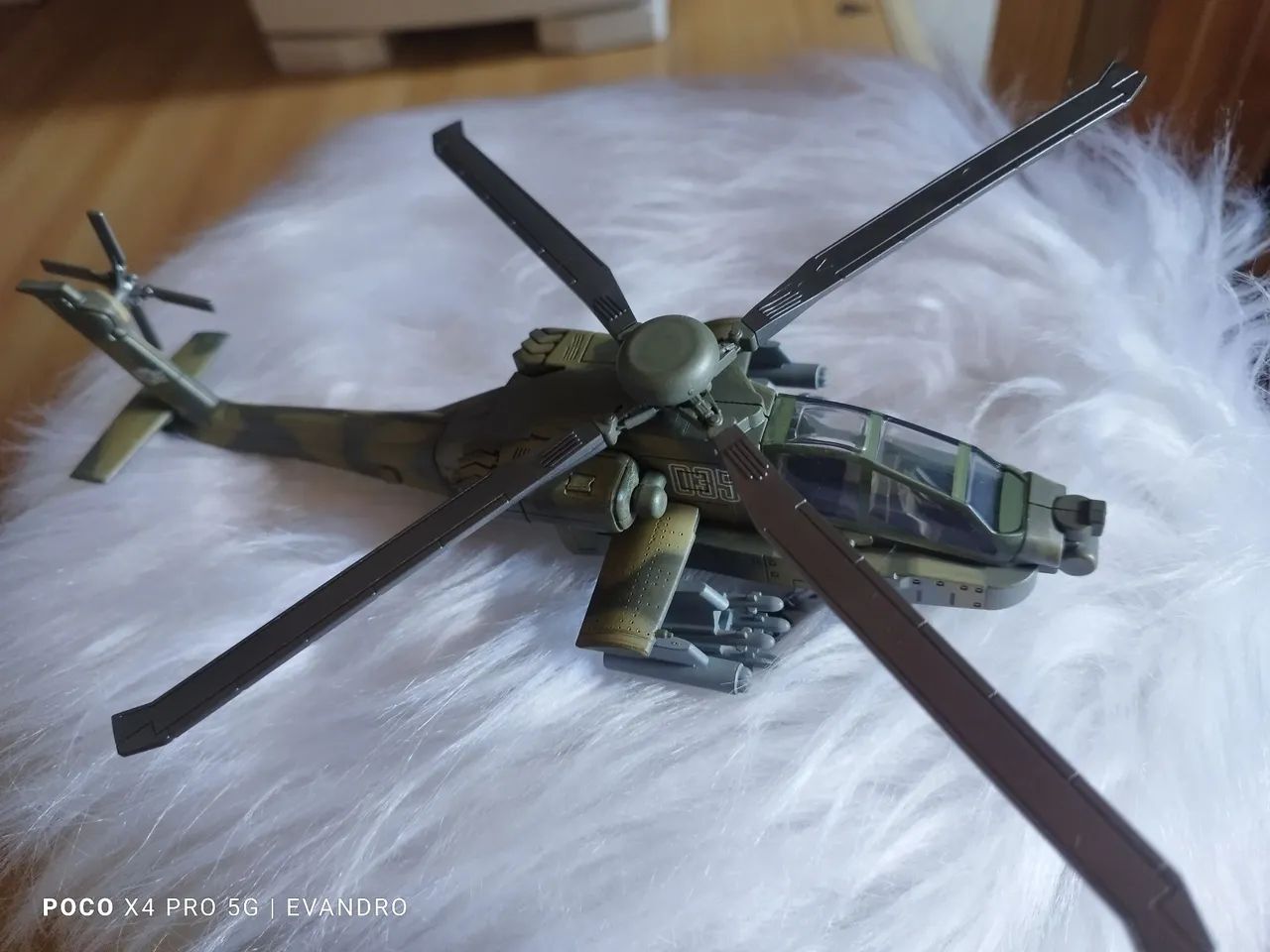 Helicóptero militar  - Foto 2