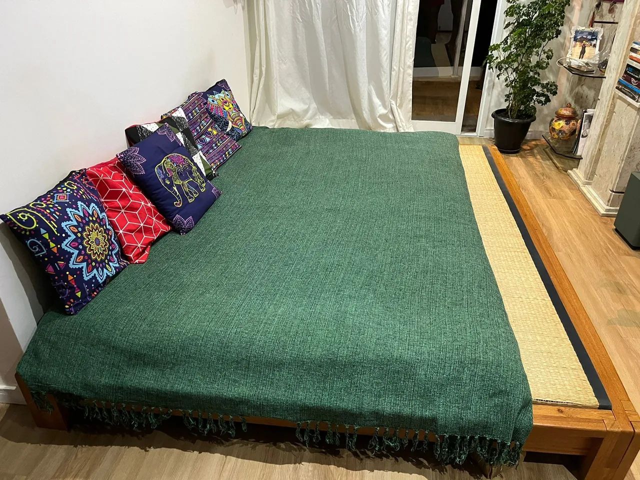 CAMA QUEEN CASAL de encaixe Linha Ethnik com tatames e futon