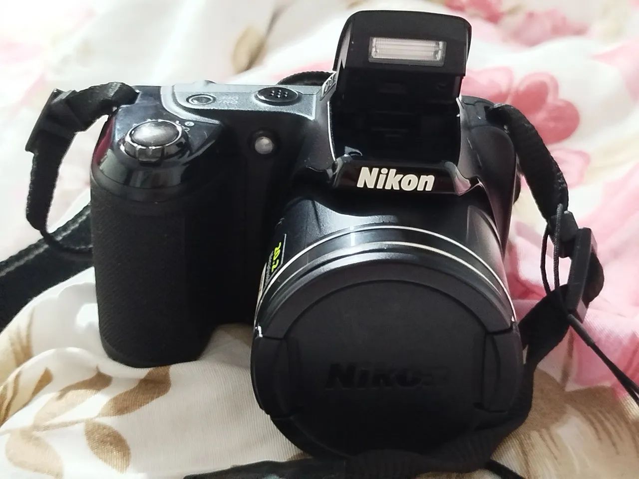 nikon coolpix l330