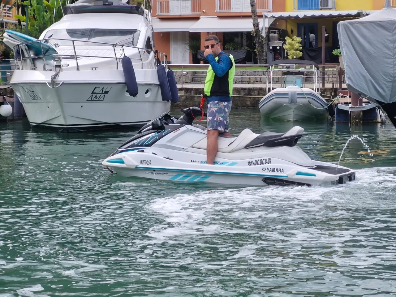 Vendo jet ski Yamaha vx 2022 cruiser