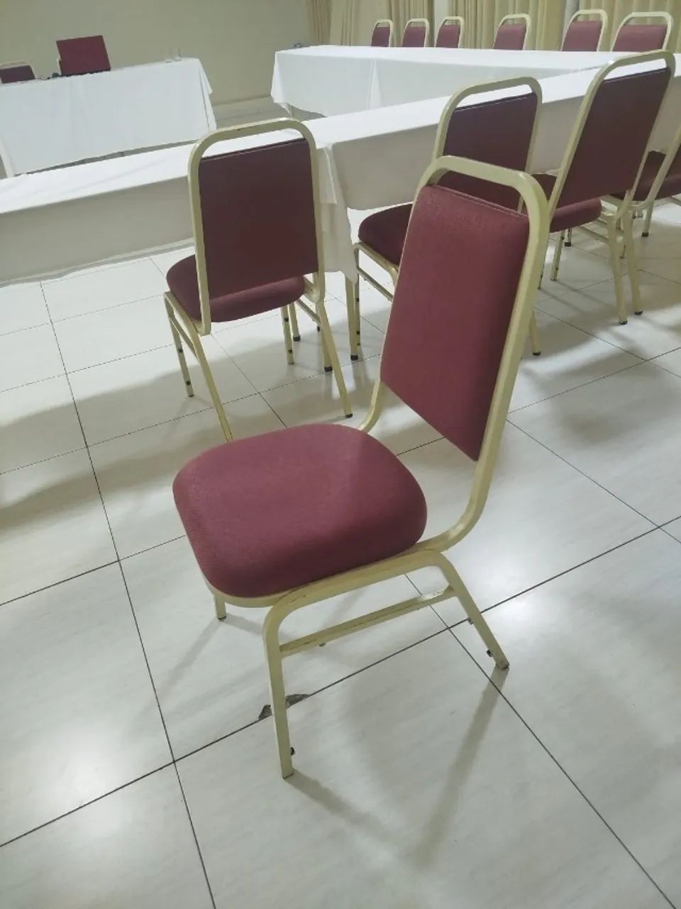 Cadeira Empilhável para Auditórios  - Foto 2