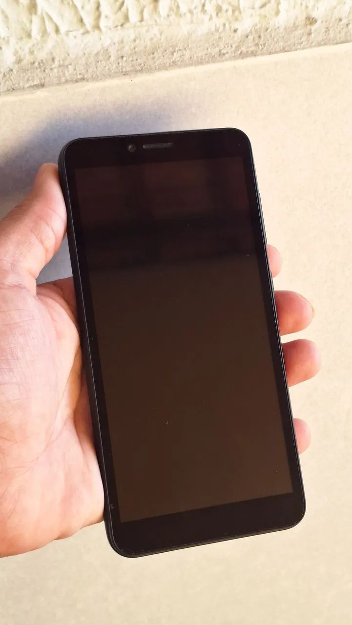 Celular Obasmart 4G ,32gb, câmera 5MP.