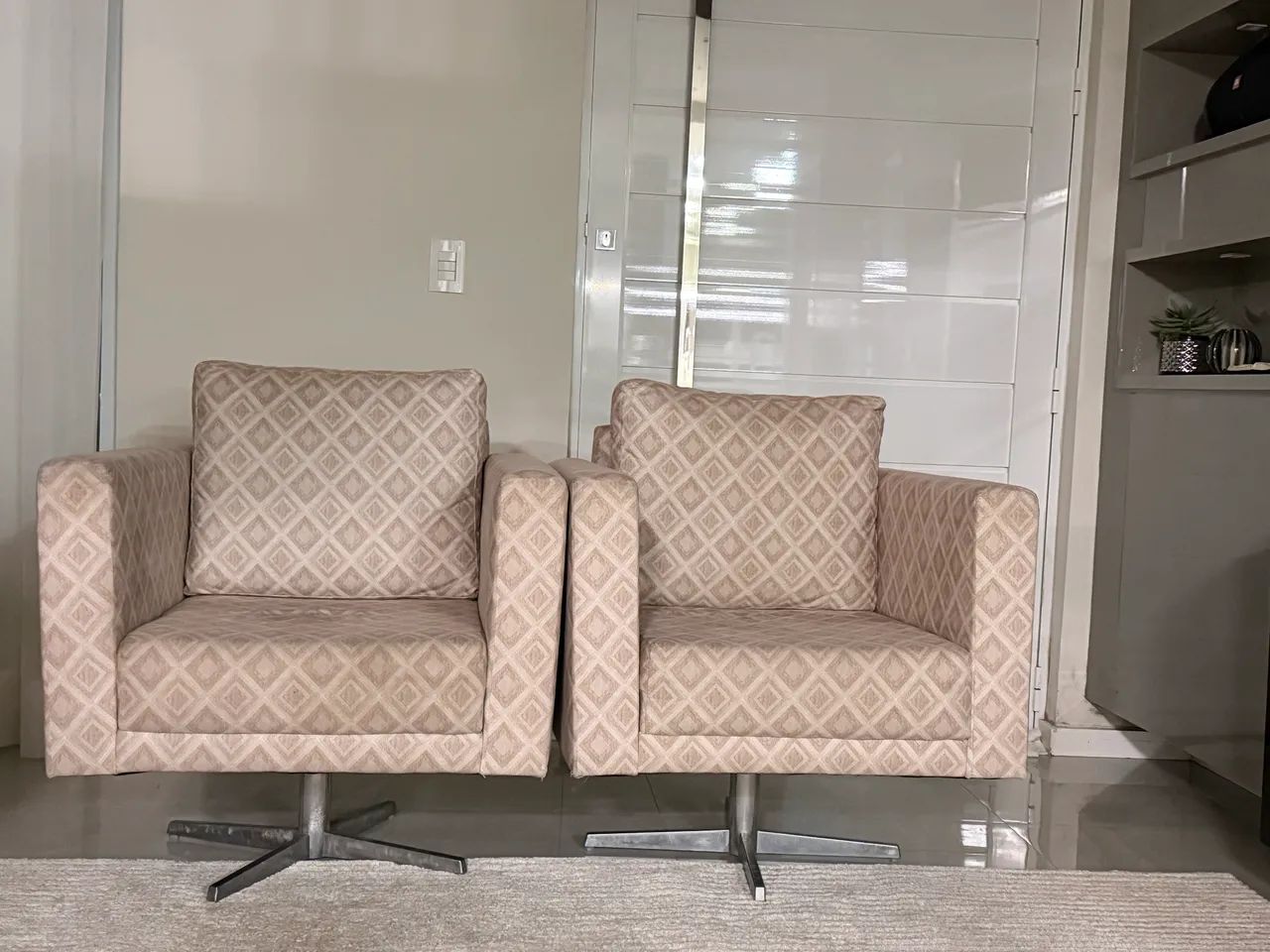 Vendo poltronas giratórias 
