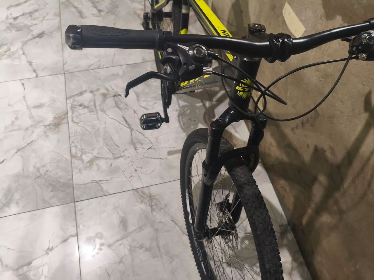 Bicicleta aro 29 GTA de alumínio  - Foto 4