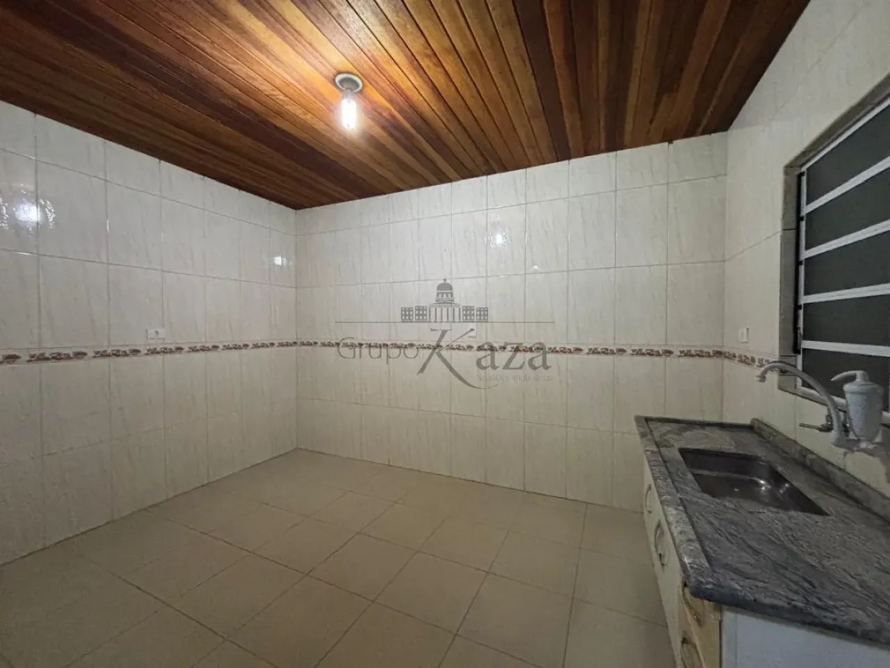 Oportunidade - Casa - Jardim das Indústrias - 2 Dormitórios - 90m².