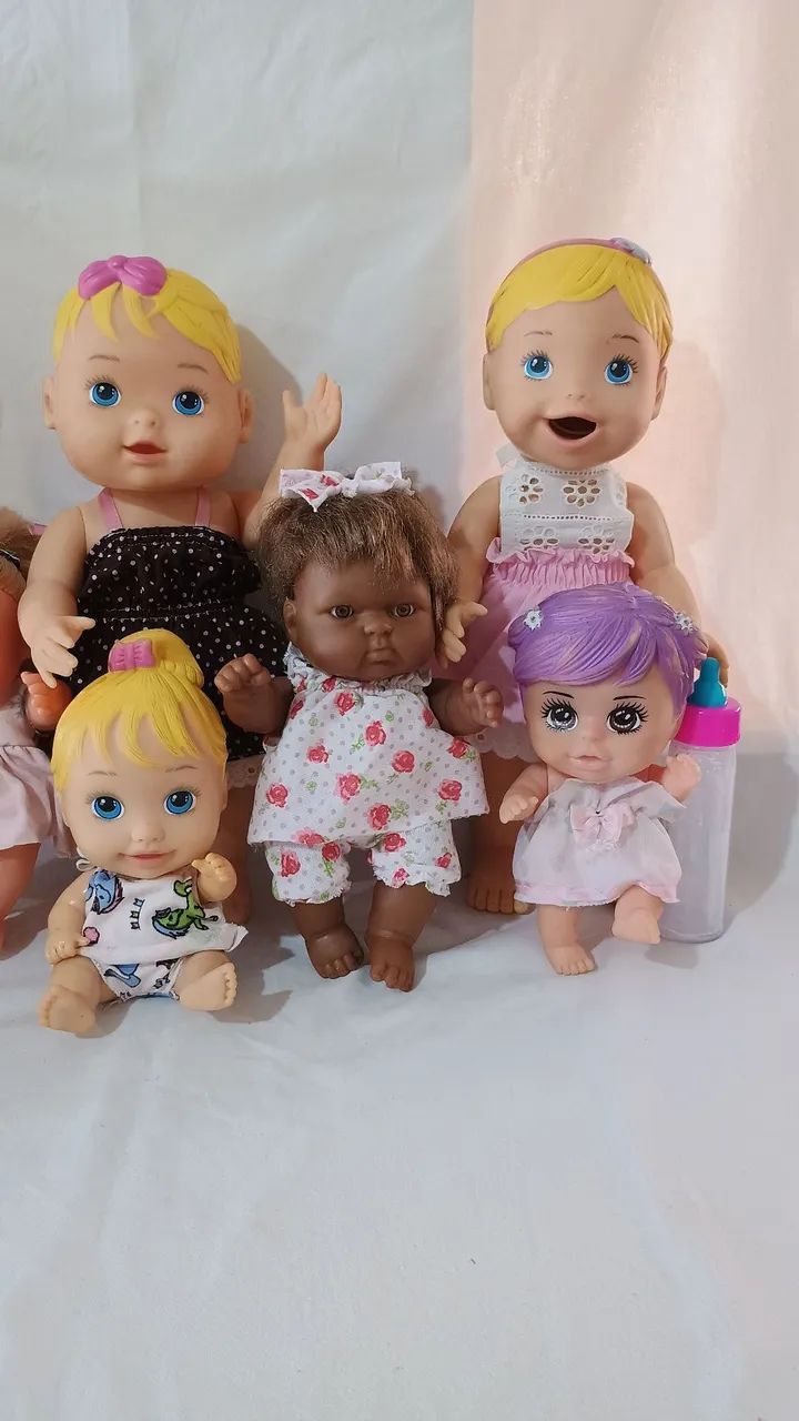 Kit com várias bonecas inteiras em borracha  - Foto 3