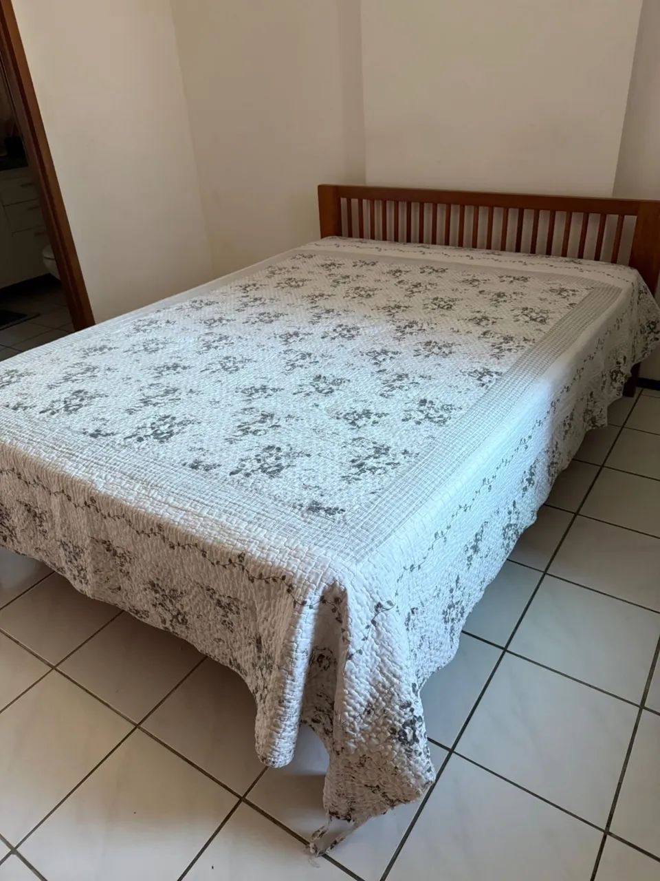 CAMA  DE CASAL  PADRÃO  COM COLCHAO  - Foto 2