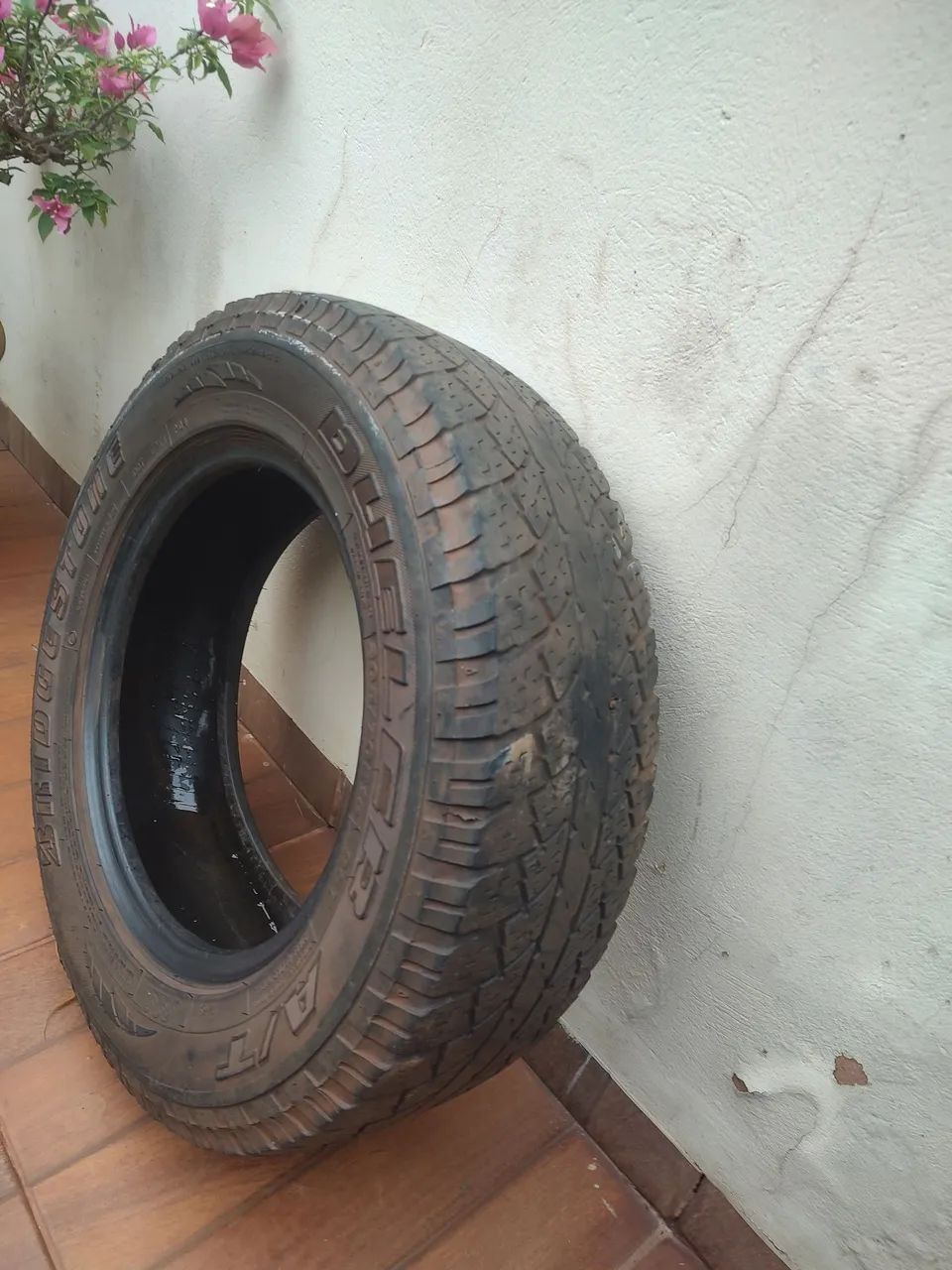 Pneu Bridgestone Aro 15 - Excelente estado - Foto 5