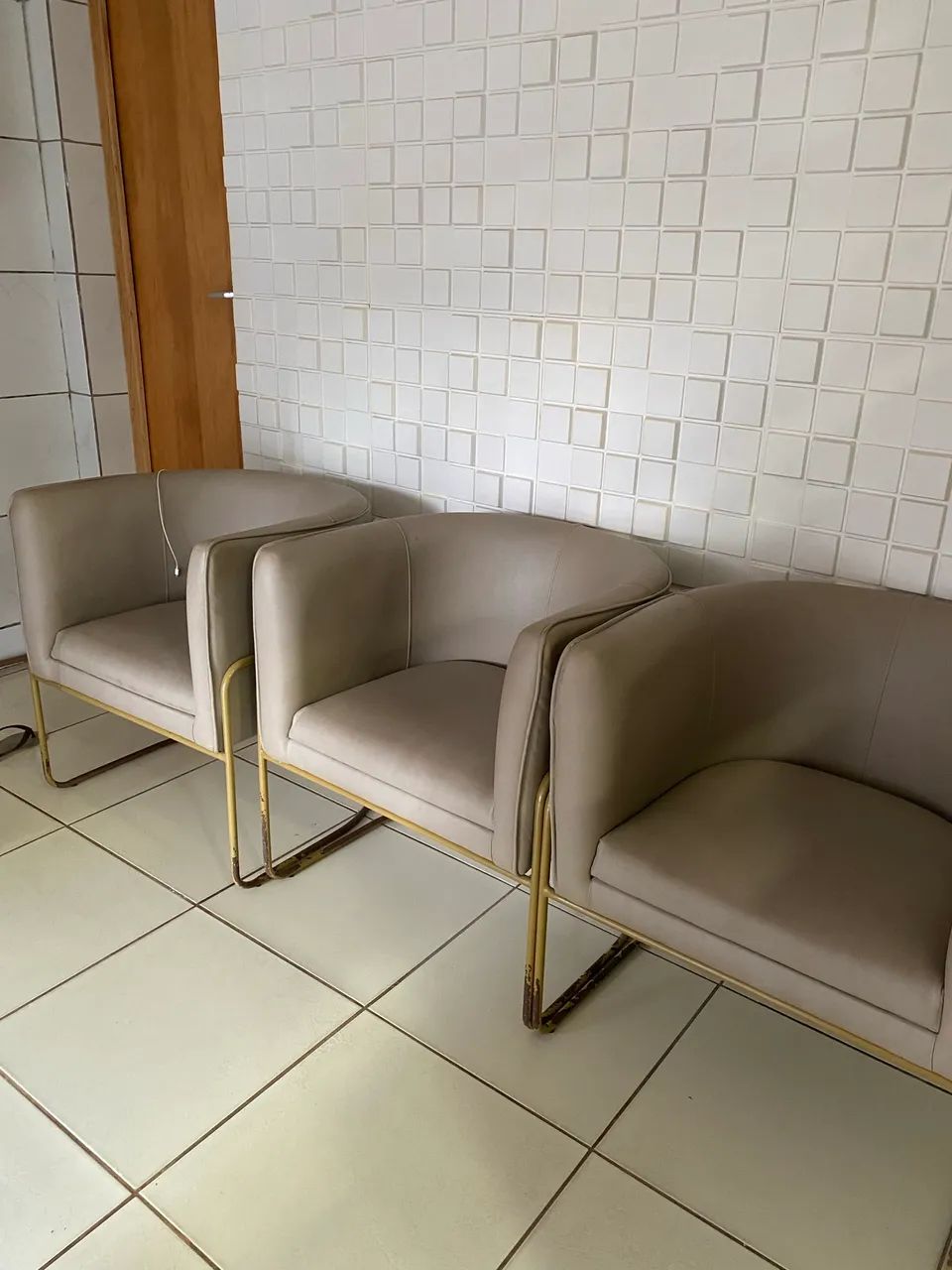 Poltronas para salão ou escritório - Foto 2