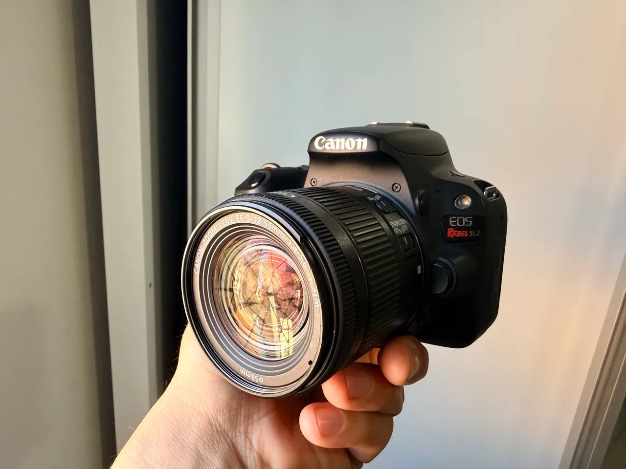 Câmera Canon SL2
