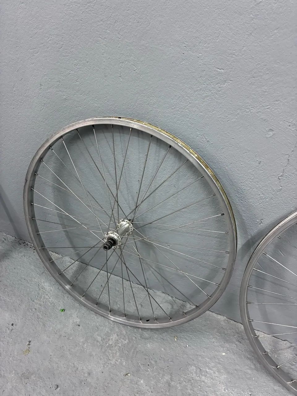 Roda 26? - aro Caloi, raios inox e cubo Joytech - Foto 3