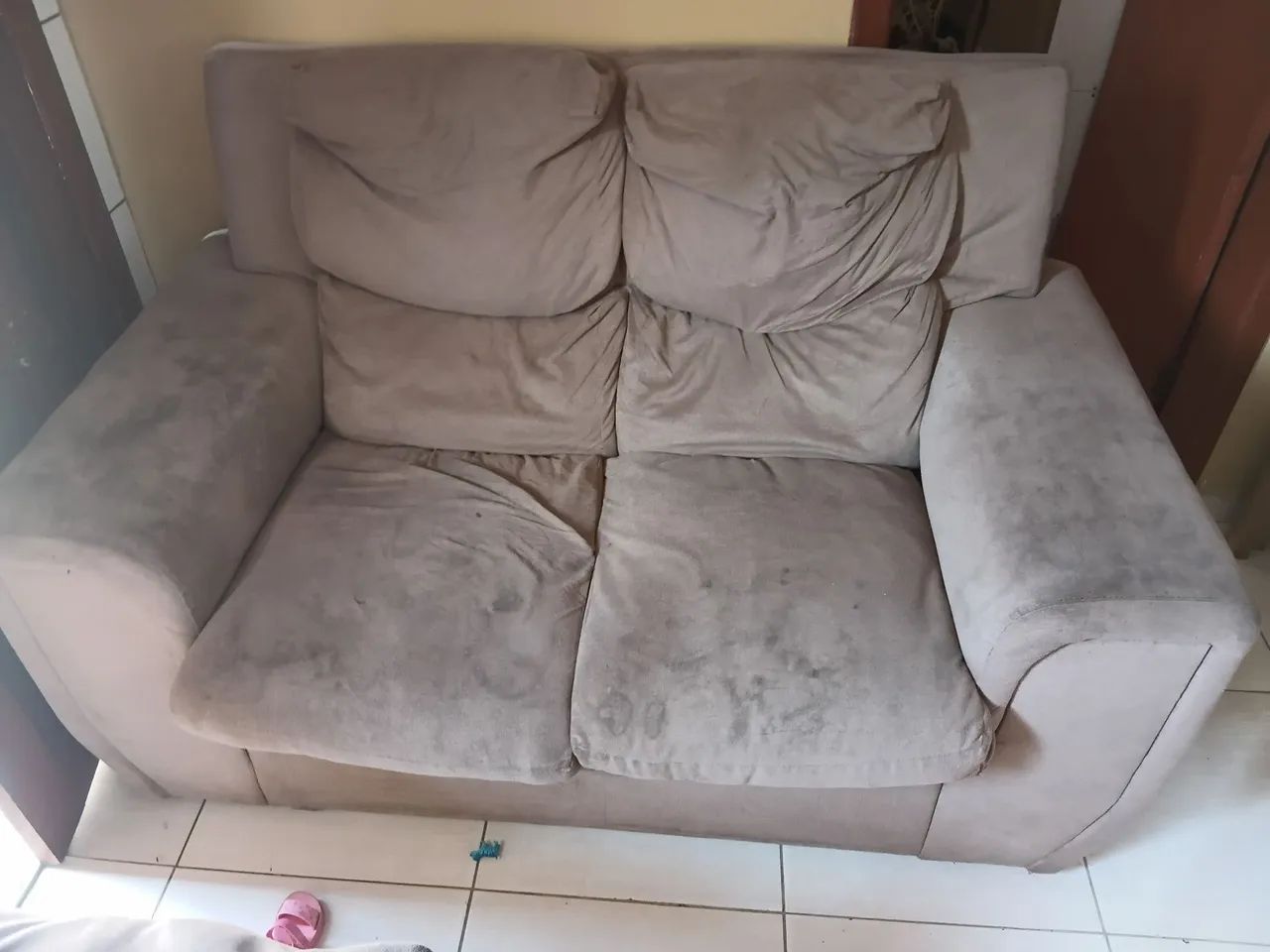 Vendo sofa dois e três lugares 