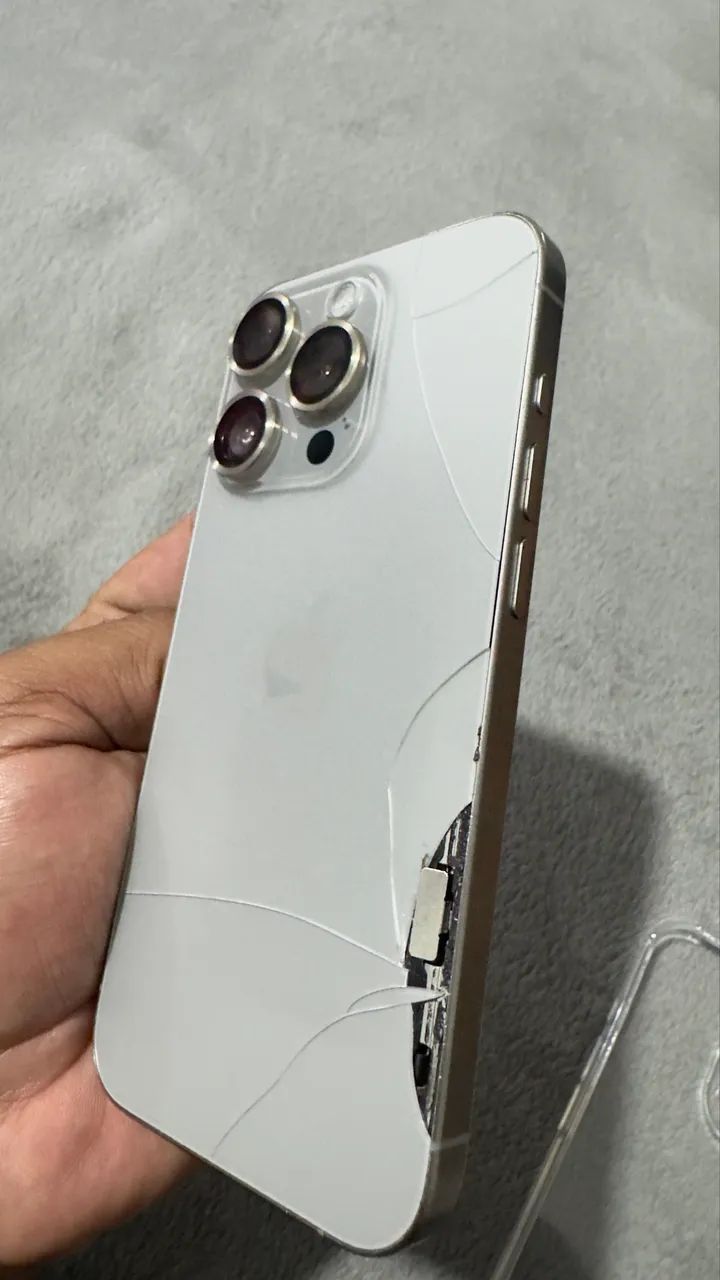 iPhone 15 pro (retirar peças)  - Foto 2
