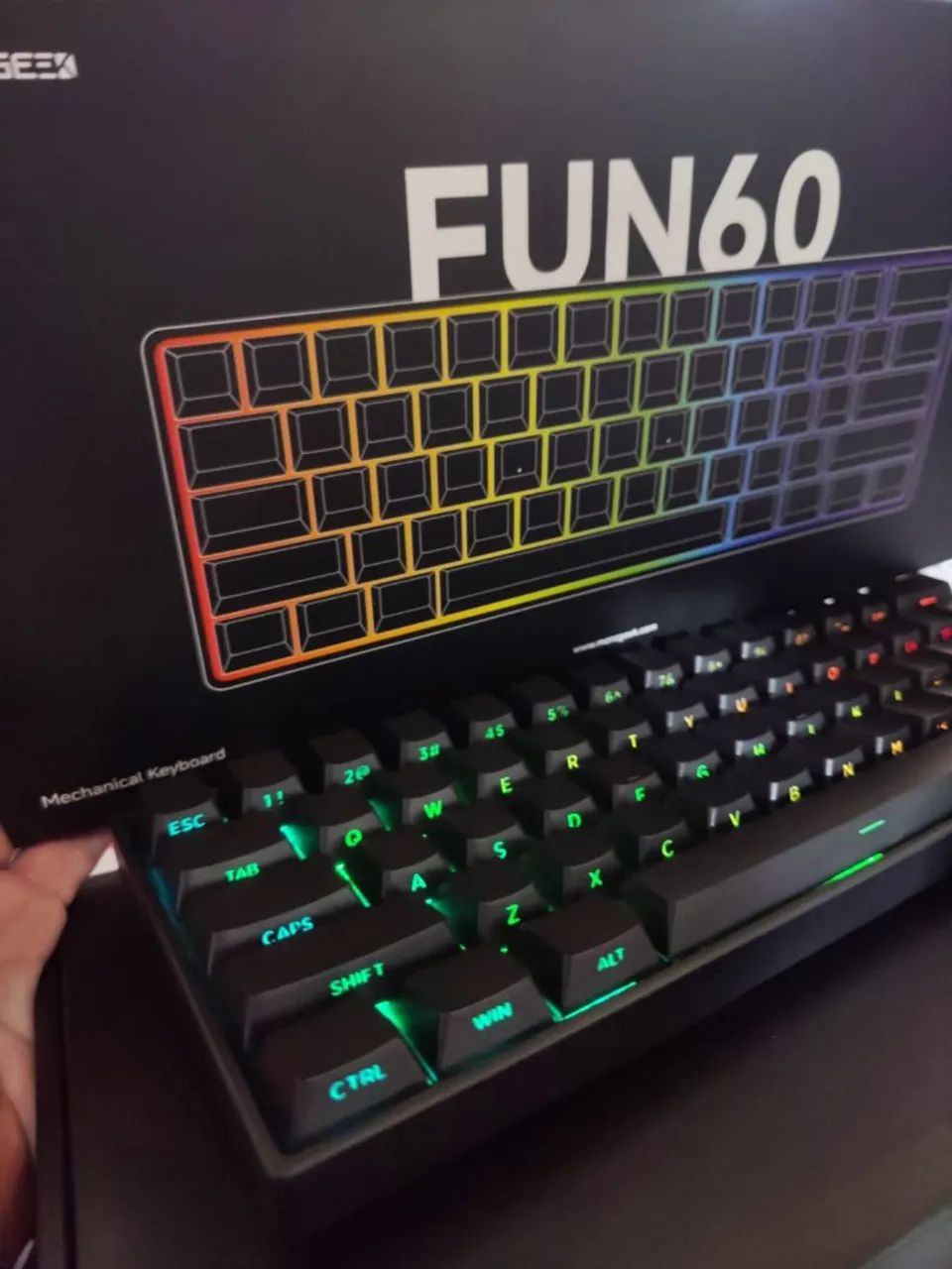 Teclado Fun 60 PRO Magnético 8K Hz ARGB (Novo) - Periféricos e
