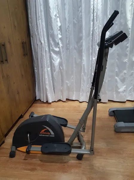 Elíptico Athletic Advanced 330E - Foto 2