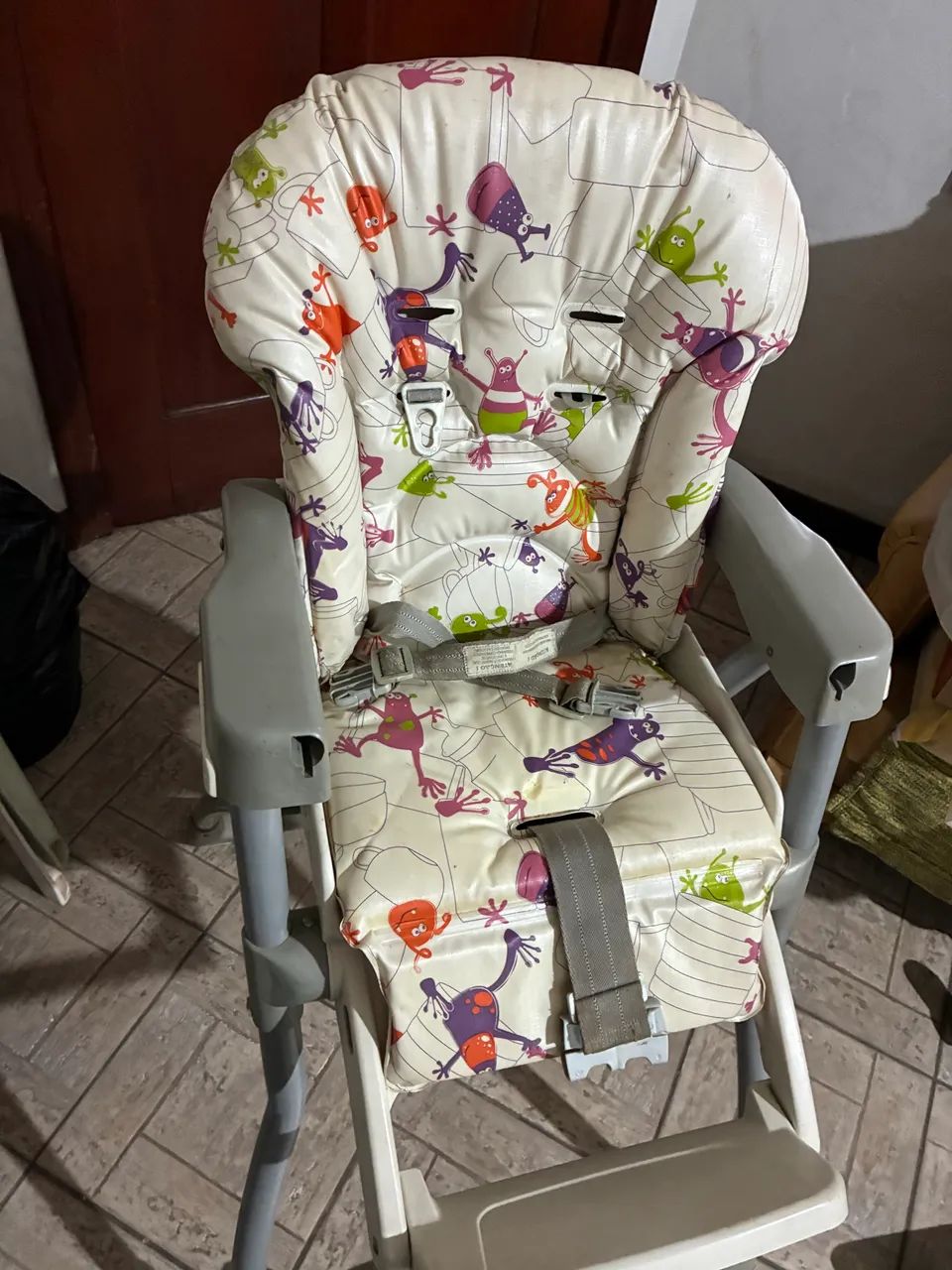 Cadeirão de alimentação 