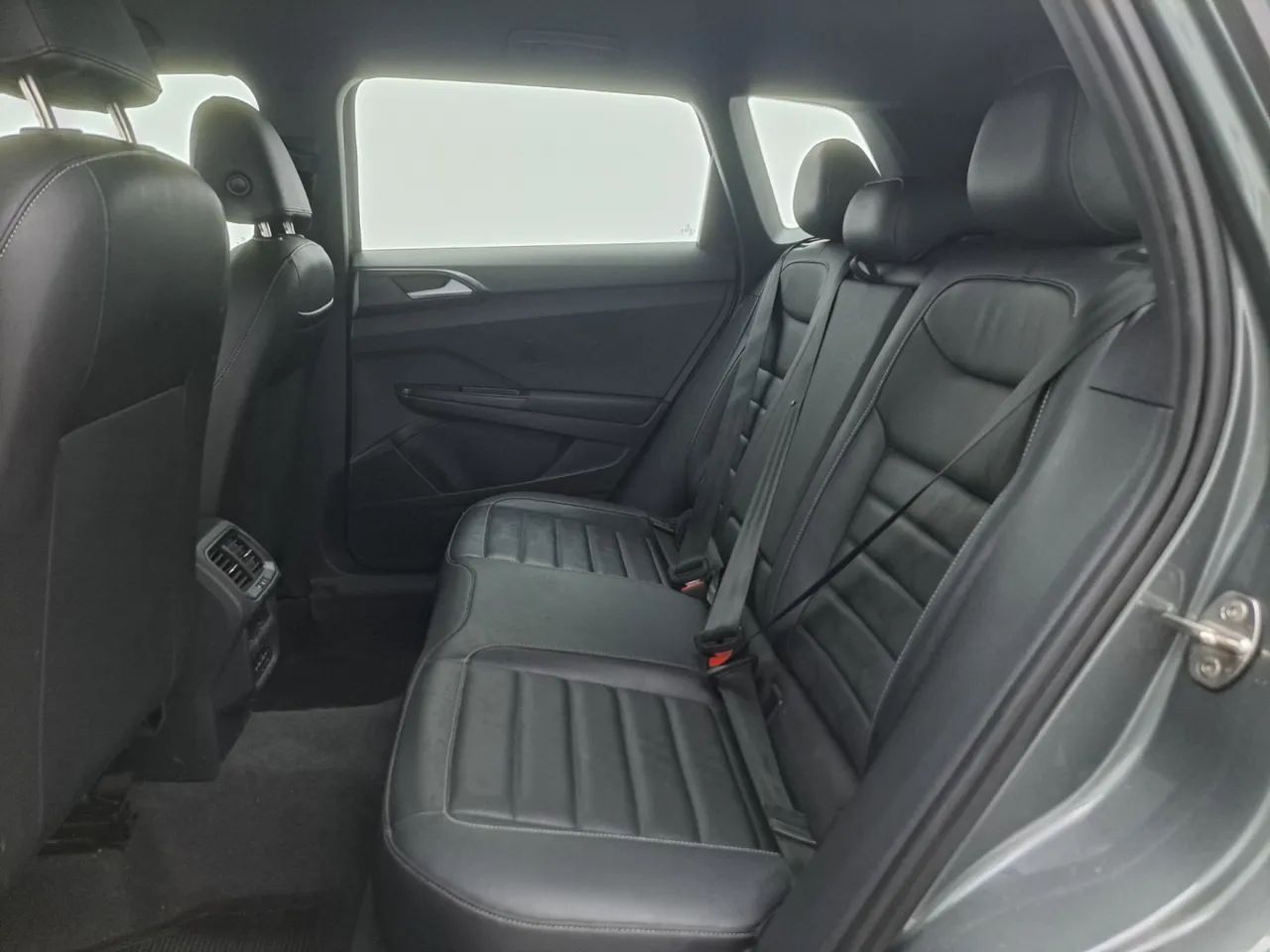 Volkswagen Taos Highline 1.4 250 TSI Flex Aut., foto 17 de 18