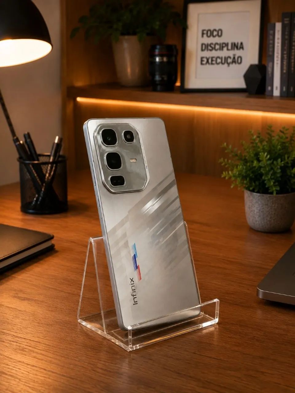 Smartphone infinix com carregador sem fio 