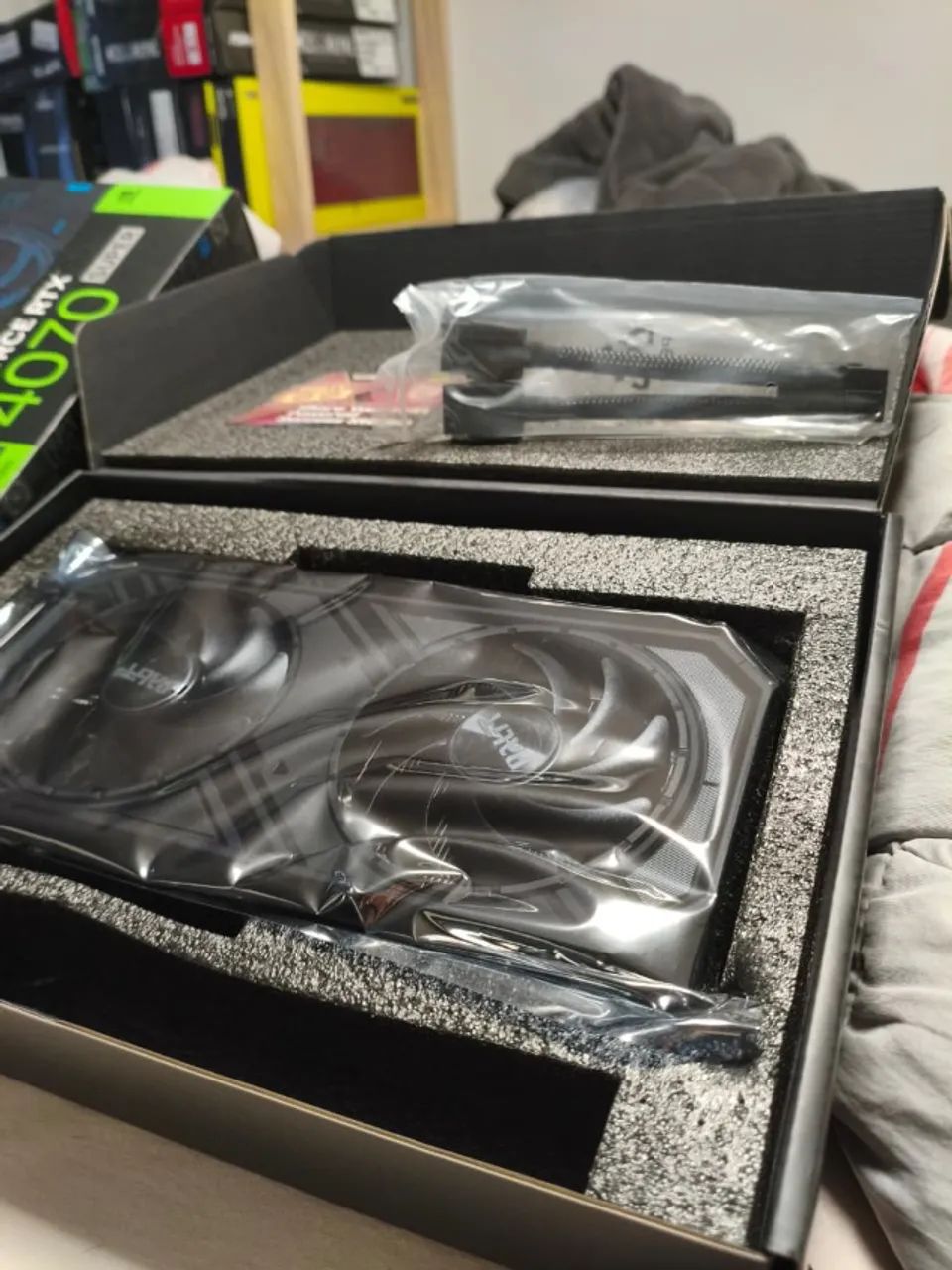 Placa de Vídeo Palit RTX 4070 Super Dual 12GB GDDR6X DLSS Ray Tracing [semi-nova] - Foto 4